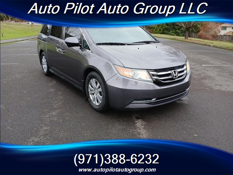 2016 Honda Odyssey SE  
