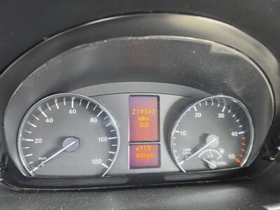 2016 Mercedes-Benz Sprinter 2500 - Photo 13 - Oregon City, OR 97045