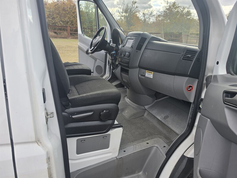 2016 Mercedes-Benz Sprinter 3500 - Photo 10 - Oregon City, OR 97045