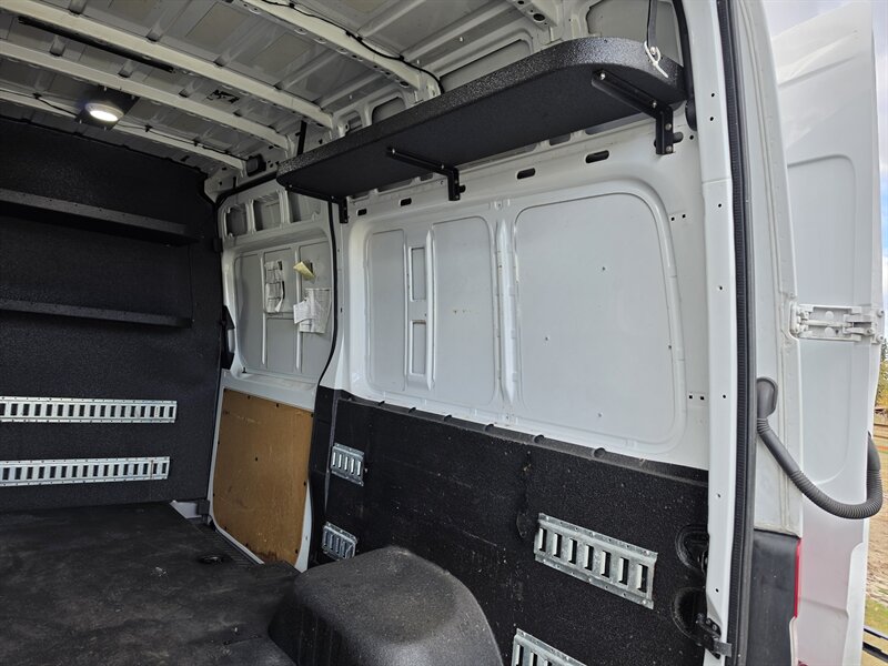 2016 Mercedes-Benz Sprinter 3500 - Photo 17 - Oregon City, OR 97045