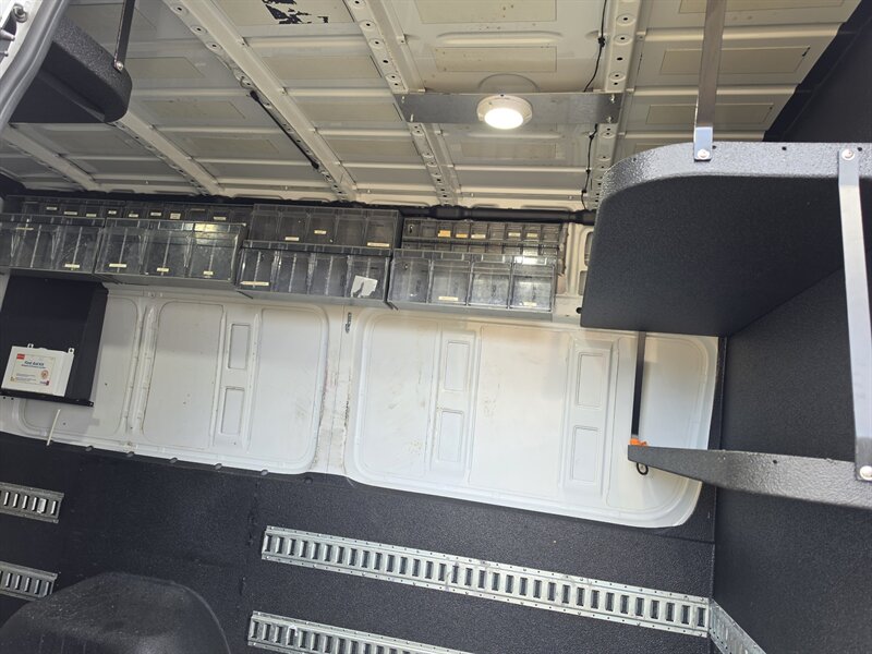 2016 Mercedes-Benz Sprinter 3500 - Photo 14 - Oregon City, OR 97045