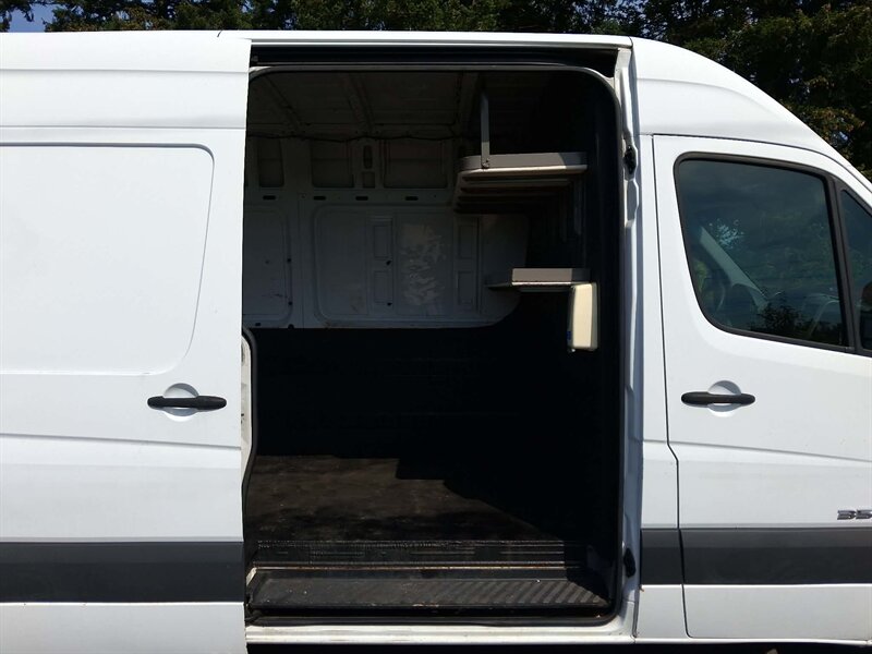 2008 Dodge Sprinter 3500 - Photo 12 - Oregon City, OR 97045