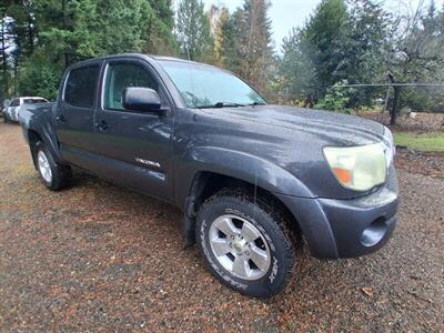 2011 Toyota Tacoma V6 - Photo 2 - Oregon City, OR 97045