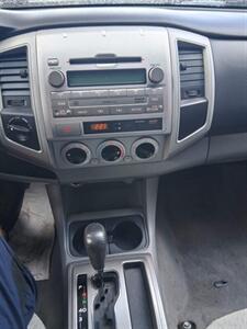 2011 Toyota Tacoma V6 - Photo 9 - Oregon City, OR 97045