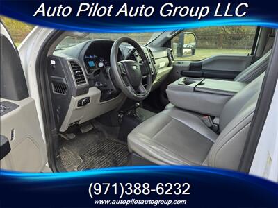 2017 Ford F-250 Super Duty XL - Photo 10 - Oregon City, OR 97045