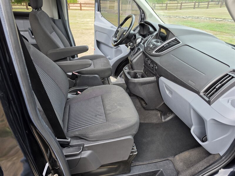 2017 Ford Transit 350 HD XL - Photo 10 - Oregon City, OR 97045