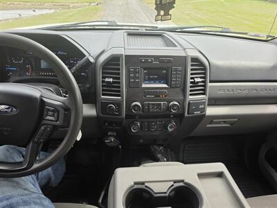 2019 Ford F-450 Super Duty   - Photo 14 - Oregon City, OR 97045