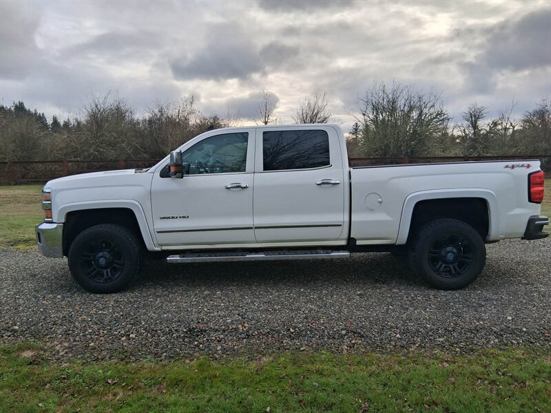 2016 Chevrolet Silverado 3500 LTZ   - Photo 1 - Oregon City, OR 97045