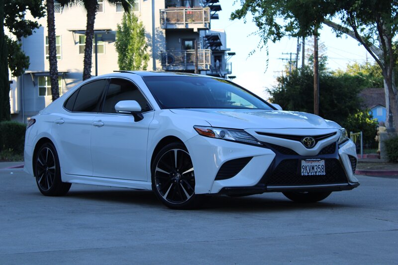 2018 Toyota Camry 2.5 Auto XSE's photo