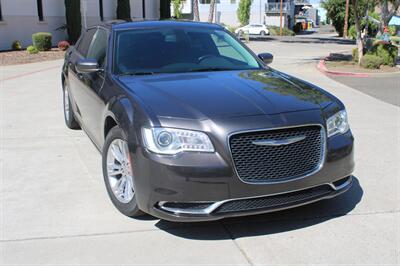 2019 Chrysler 300 Touring - Photo 4 - Roseville, CA 95678