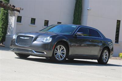 2019 Chrysler 300 Touring - Photo 3 - Roseville, CA 95678