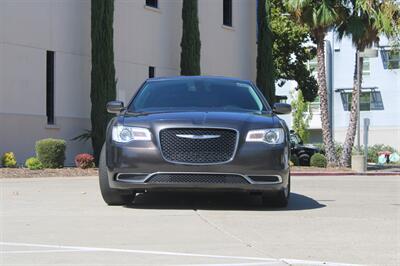 2019 Chrysler 300 Touring - Photo 2 - Roseville, CA 95678