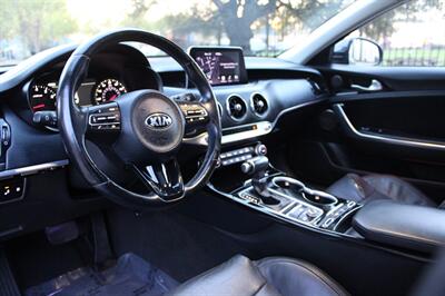 2018 Kia Stinger Premium   - Photo 11 - Roseville, CA 95678
