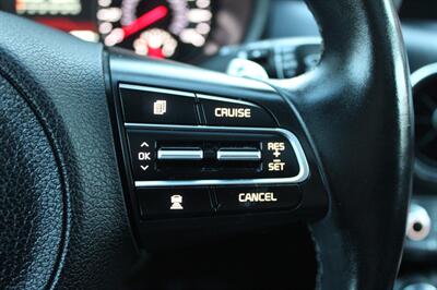 2018 Kia Stinger Premium   - Photo 17 - Roseville, CA 95678