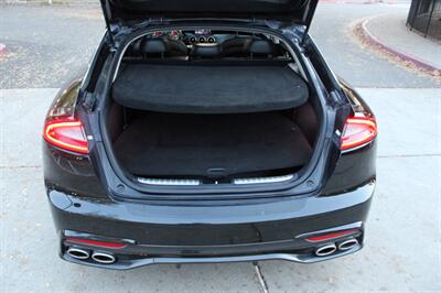 2018 Kia Stinger Premium   - Photo 28 - Roseville, CA 95678