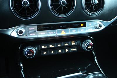 2018 Kia Stinger Premium   - Photo 24 - Roseville, CA 95678