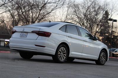 2019 Volkswagen Jetta SE   - Photo 6 - Roseville, CA 95678