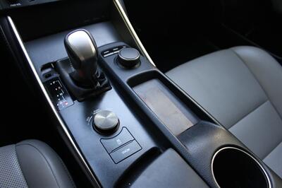 2016 Lexus IS 200t   - Photo 19 - Roseville, CA 95678