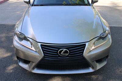 2016 Lexus IS 200t   - Photo 25 - Roseville, CA 95678