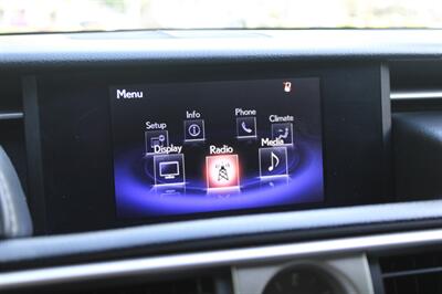 2016 Lexus IS 200t   - Photo 16 - Roseville, CA 95678