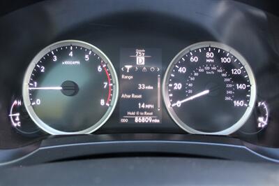 2016 Lexus IS 200t   - Photo 18 - Roseville, CA 95678