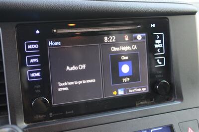 2017 Toyota Sienna XLE Premium 8-Passenger   - Photo 17 - Roseville, CA 95678