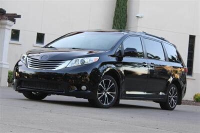 2017 Toyota Sienna XLE Premium 8-Passenger   - Photo 3 - Roseville, CA 95678