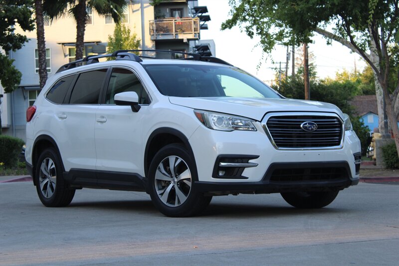 2020 Subaru Ascent Premium 7 Passenger's photo