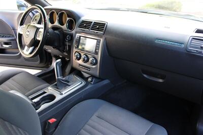 2014 Dodge Challenger R/T   - Photo 16 - Roseville, CA 95678