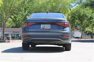 2025 Volkswagen Jetta SE - Photo 6 - Roseville, CA 95678