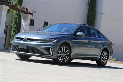 2025 Volkswagen Jetta SE - Photo 3 - Roseville, CA 95678