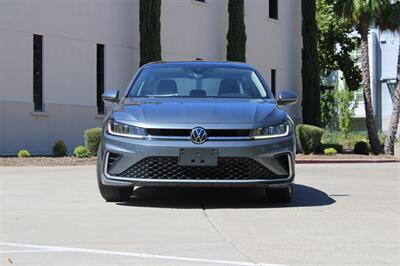 2025 Volkswagen Jetta SE - Photo 2 - Roseville, CA 95678