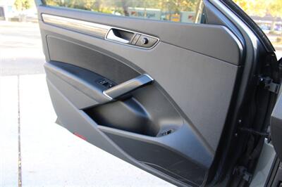 2017 Volkswagen Passat 1.8T Comfortline   - Photo 10 - Roseville, CA 95678