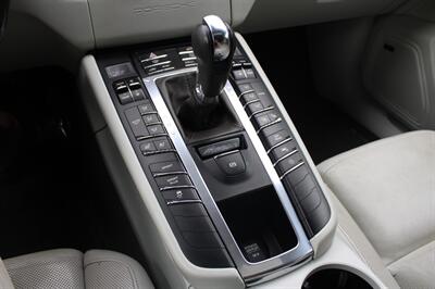 2015 Porsche Macan S   - Photo 22 - Roseville, CA 95678