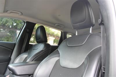 2020 Jeep Cherokee Altitude   - Photo 12 - Roseville, CA 95678