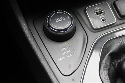 2020 Jeep Cherokee Altitude   - Photo 19 - Roseville, CA 95678