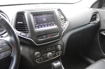 2020 Jeep Cherokee Altitude   - Photo 15 - Roseville, CA 95678