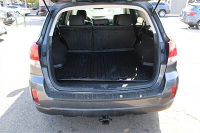 2014 Subaru Outback 3.6R Limited   - Photo 20 - Roseville, CA 95678