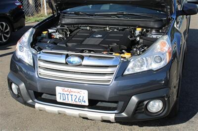 2014 Subaru Outback 3.6R Limited   - Photo 22 - Roseville, CA 95678