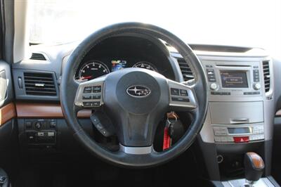 2014 Subaru Outback 3.6R Limited   - Photo 12 - Roseville, CA 95678