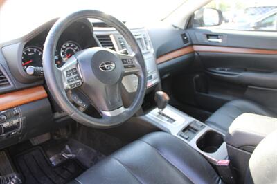 2014 Subaru Outback 3.6R Limited   - Photo 10 - Roseville, CA 95678