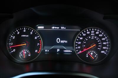 2018 Kia Stinger GT2   - Photo 16 - Roseville, CA 95678