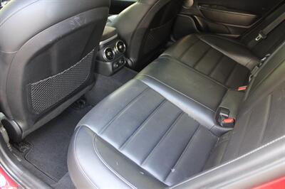 2018 Kia Stinger GT2   - Photo 26 - Roseville, CA 95678