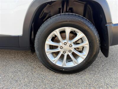 2019 Jeep Cherokee Sport   - Photo 16 - Edmonton, AB T5S 1P8