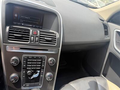 2012 Volvo XC60 T6 R-Design Platinum  ONE OWNER - Photo 13 - Edmonton, AB T5S 1P8