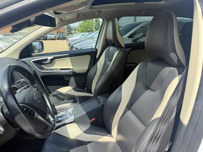 2012 Volvo XC60 T6 R-Design Platinum  ONE OWNER - Photo 11 - Edmonton, AB T5S 1P8