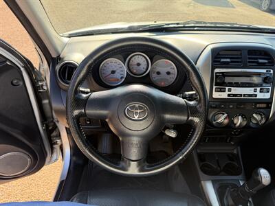 2005 Toyota RAV4  NO ACCIDENTS - Photo 14 - Edmonton, AB T5S 1P8