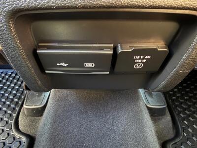 2019 Jeep Cherokee Trailhawk  ONE OWNER - Photo 10 - Edmonton, AB T5S 1P8