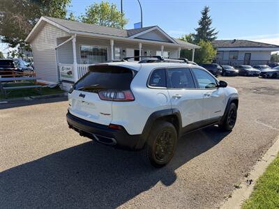 2019 Jeep Cherokee Trailhawk  ONE OWNER - Photo 6 - Edmonton, AB T5S 1P8