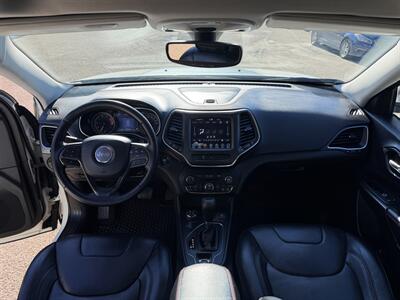 2019 Jeep Cherokee Trailhawk  ONE OWNER - Photo 11 - Edmonton, AB T5S 1P8